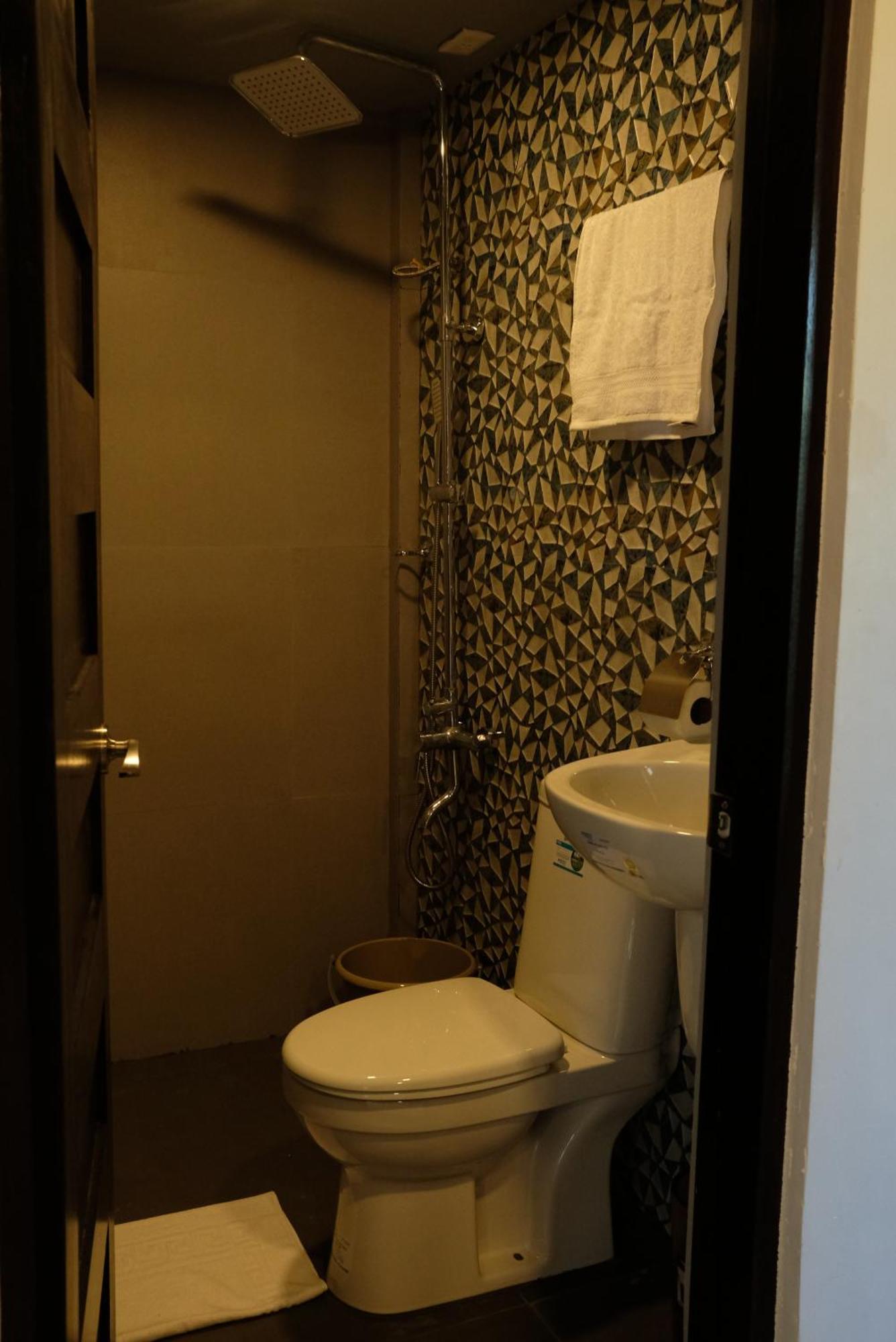 Vieda Hotel Caticlan Ngoại thất bức ảnh